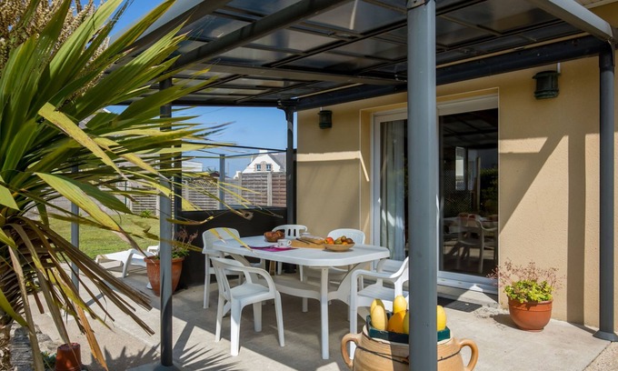 Santec House | Rève de Plage by Interhome