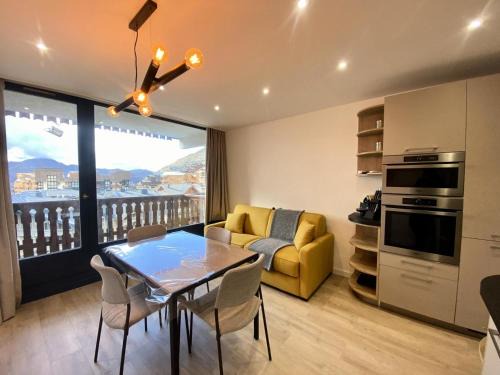 Val-Thorens Apartment | Résidence Eterlous - centre de Val Thorens, magnifique studio cabine rénové MAE-3814