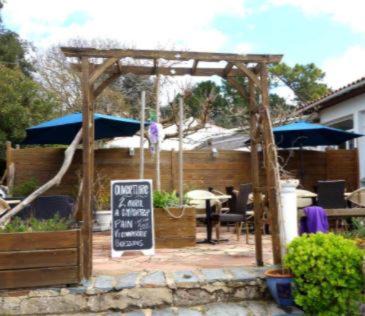 Saint-Georges-d'Oleron Bed & Breakfast | Résidence Fleur des Pins - Gites & Chambres d'Hôtes
