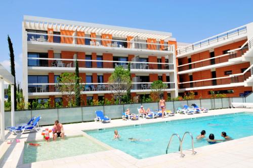 Villeneuve Loubet Beach Apartment | Résidence Goélia Royal Cap