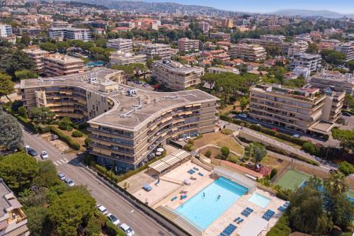 Saint-Laurent-du-Var Apartment | Résidence Héliotel Marine