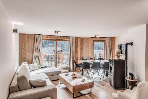 Champagny-en-Vanoise Apartment | Résidence Le Grand Bouquetin - 3 Pièces pour 6 Personnes MAE-0004