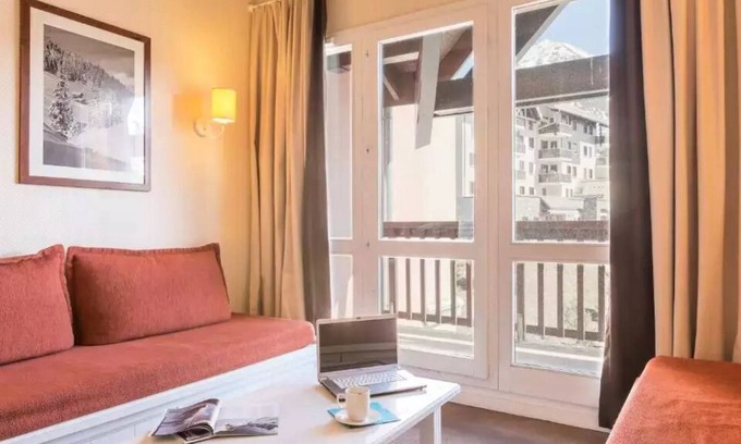Valmeinier Apartment | Résidence Pierre & Vacances Le Thabor - Apartment for 8 people - 2 bedrooms + 1 sleeping area