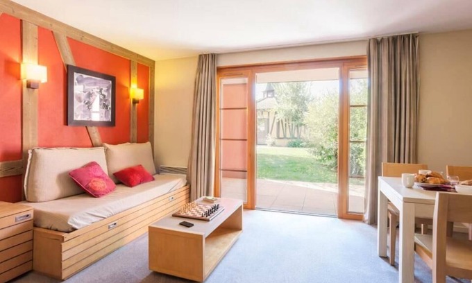 Eguisheim Apartment | Résidence Pierre & Vacances Le Clos d'Eguisheim **** - Apartment 6 people - 1 bedroom + 1 sleeping area