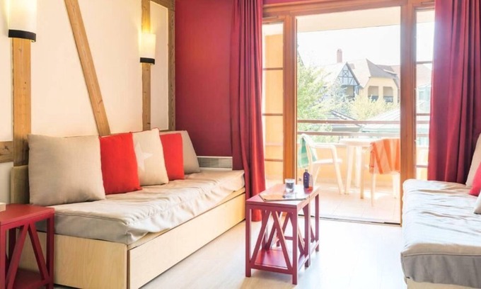 Eguisheim Apartment | Résidence Pierre & Vacances Le Clos d'Eguisheim **** - Apartment 4 people - 1 bedroom - Garden view