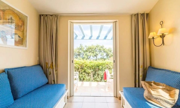 Les Restanques Apartment | Résidence Pierre & Vacances Les Restanques du Golfe de Saint Tropez - Apartment for 5 people - 1 bedroom - Terrace or balcony