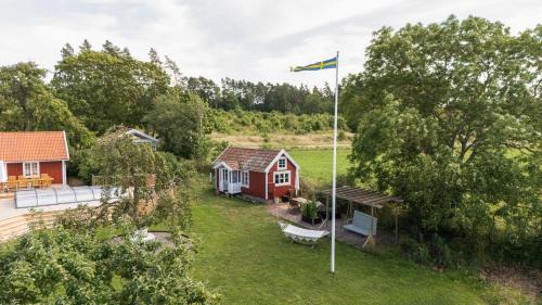 Farjestaden House | Röhällastugan