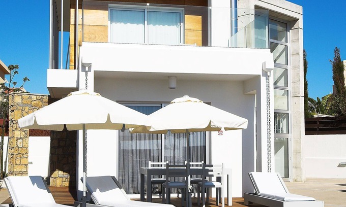 Paphos Villa | R 613 Luxury Villa in Paphos with Private Pool