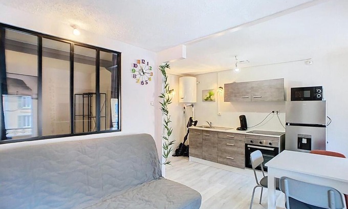 Voiron Apartment | R'Apparts T2, Le Petit Voironet