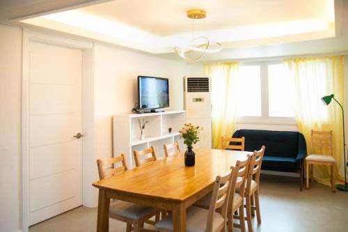 Itaewon Apartment | R House