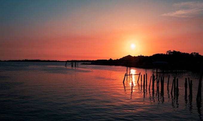 Cedar Key House | R&M Cottage! Amazing Waterfront View in Cedar Key!