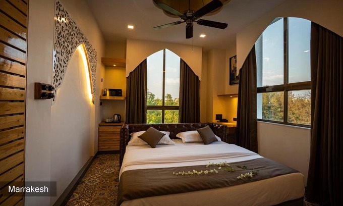 Baner Hotel | RA Residence