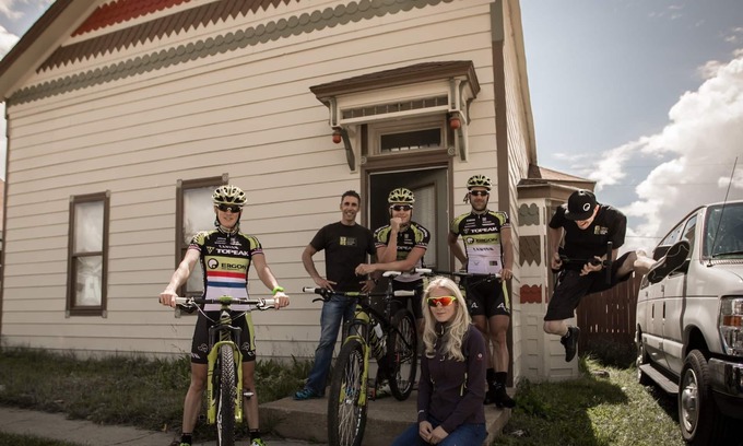 Leadville House | RACE READY! Lovely Large Home in Downtown Leadville! Plan Reunion,Ski,Hike,Bike