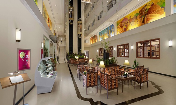 Arumbakkam Hotel | Radha Regent