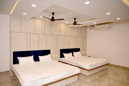 Faizabad House | Radhyam Retreat