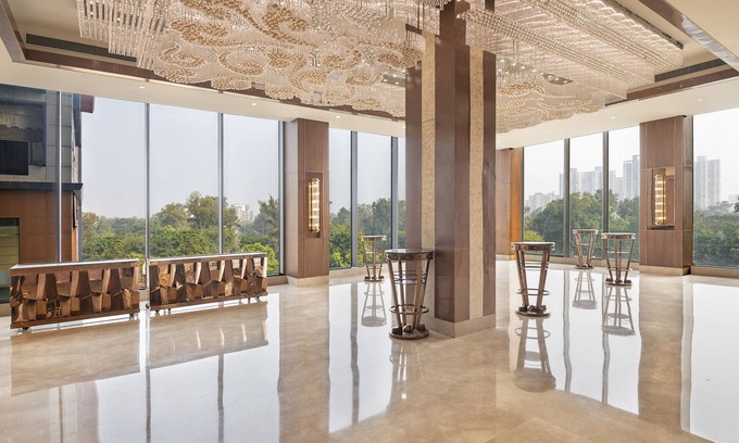 Kaushambi Hotel | Radisson Blu Towers Kaushambi Delhi NCR