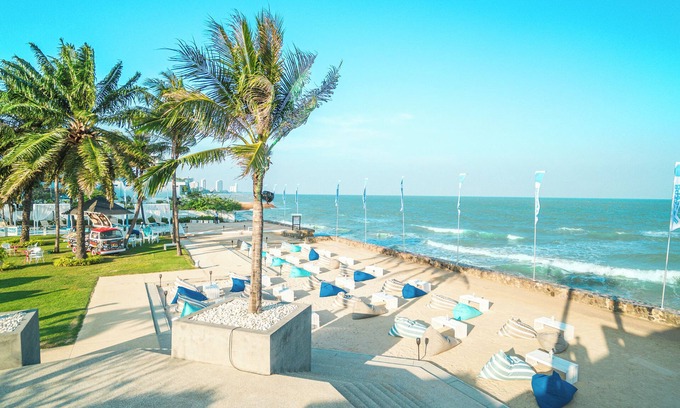 Cha-am Hotel | Radisson Resort & Spa Hua Hin