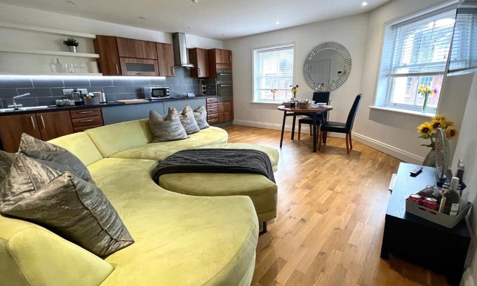 Folkestone Apartment | Radnor View