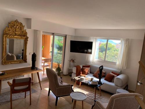 Cap-Ferrat Apartment | Raffiné appartement