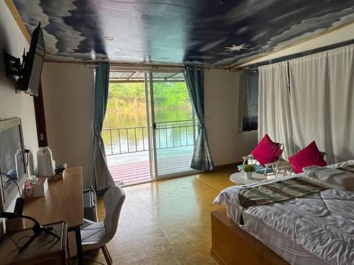 Ban Kao Boat Rental | Raft House Bansuan Maenam