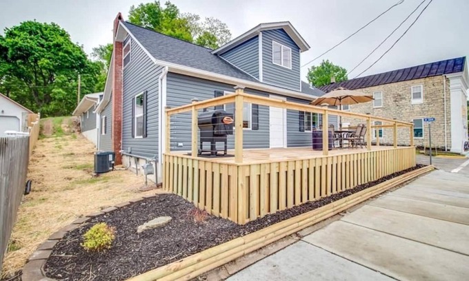 Grafton House | RAFTON INN VACATION RENTAL