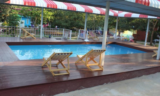 Suan Phueng Hotel | Rai Phurak Resort