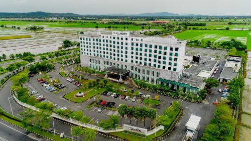 Kampung Titi Gajah Hotel | Raia Hotel & Convention Centre Alor Setar