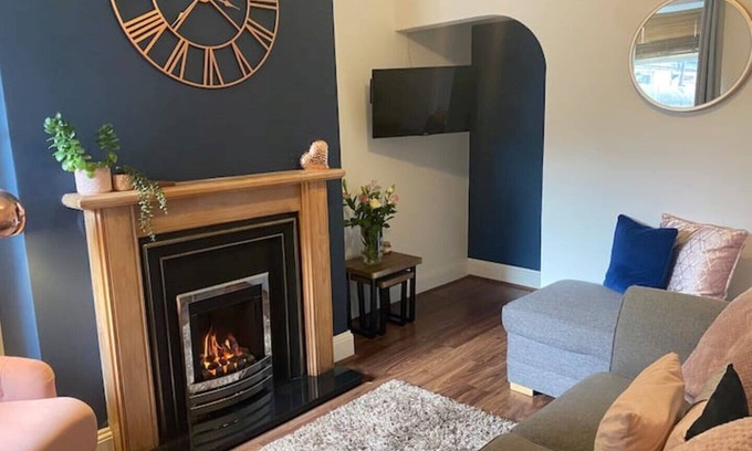 Lindal in Furness House | Railway Retreat - Cosy 2 bed