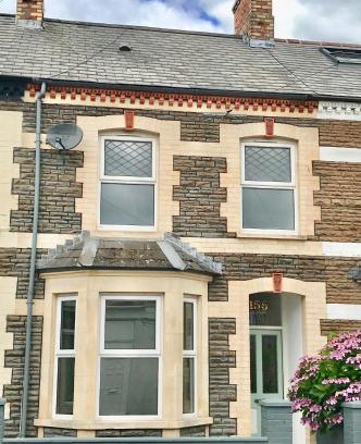 Splott Apartment | Railway Street by Switchback Stays