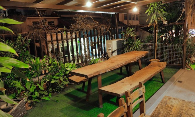Chinatown Hotel | Rain Forest Hotel