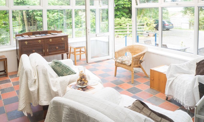 Llanllwchaiarn Cottage | Rainbow Cottage, New Quay