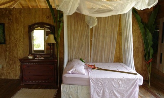 Parlatuvier Cabin | Rainbow lodge Caribbean romance, private waterfall & secluded beaches -
