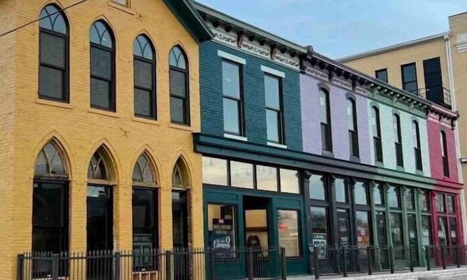 Bellefontaine Apartment | RainbowRow~ The East Flat#1