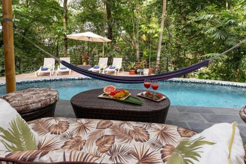 Quepos House | Rainforest Gem 2BR Aracari Villa with Private Pool AC Wi-Fi