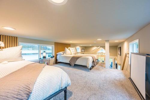 Forks Apartment | Rainforest Tiny Home Retreat 29