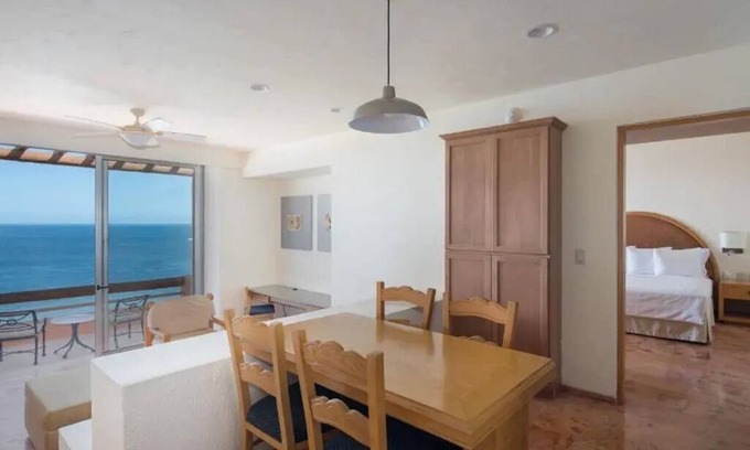 Palmilla Resort | Raintree's Club Regina Club Suite- Jan 17 to 24