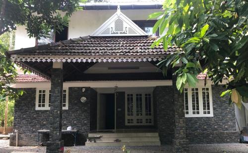 Devikolam Resort | Rainy Woods Inn