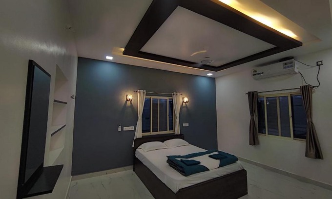 Kamalapur House | Raj Homestay Hampi