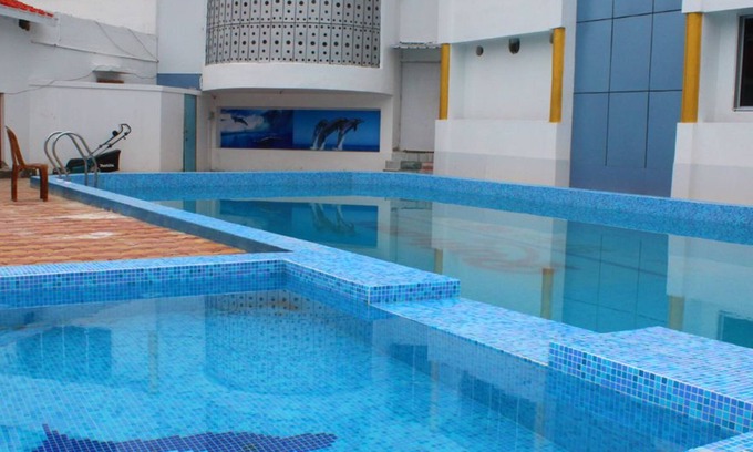 Noorpur Hotel | Rajhans Hotel and Resort