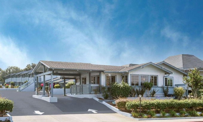 North Fremont Street Hotel | Ramada by Wyndham Monterey