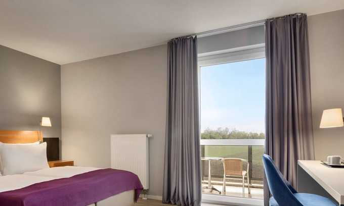 Schwaig Hotel | Ramada by Wyndham Muenchen Airport