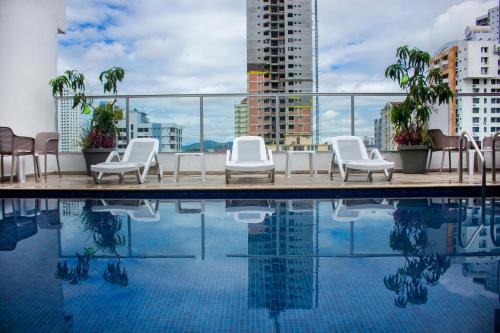 El Cangrejo Hotel | Ramada by Wyndham Panama Via Argentina