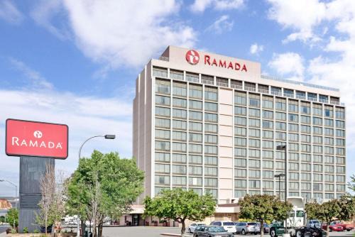 Northeast Reno Hotel | Ramada by Wyndham Reno Hotel & Casino