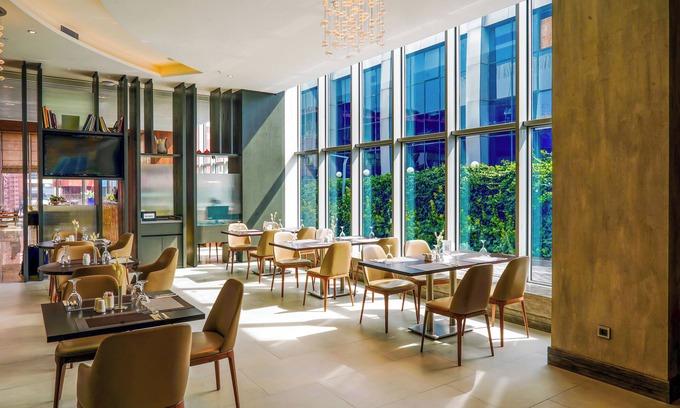 Bayrampasa Hotel | Ramada Encore by Wyndham Istanbul Bayrampasa