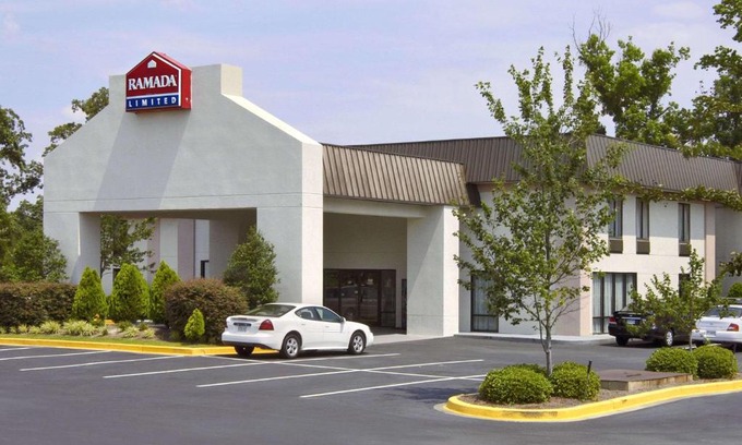 St. Andrews Hotel | Ramada Limited - Columbia