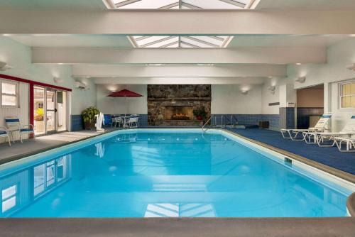 Nasons Corner Hotel | Ramada Plaza by Wyndham Portland