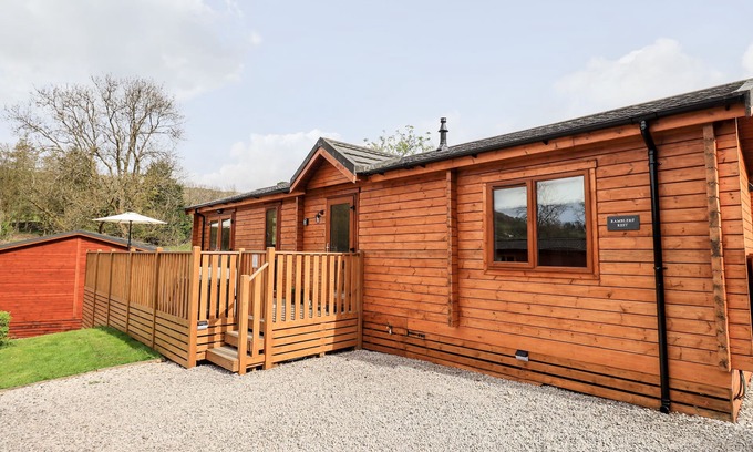 Troutbeck Cottage | RAMBLERS' REST LODGE, pet friendly, with a garden in Windermere