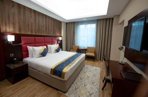 Qurm Hotel | Ramee Guestline Hotel