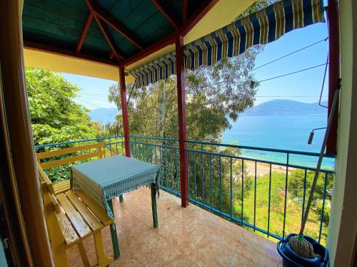 Radhime House | Ramo's Cozy Beachside Haven with Panoramic Views - 4th