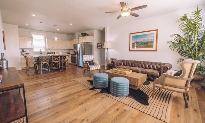 Temecula House | Ranch House Interior - 4 bedroom, 4 bath home on-site of Galway Downs